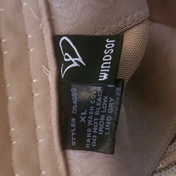 Windsor Dearly Beaded Pearl Rhinestone Embellished Cropped Bustier Bra Crop Top - Picture 9 of 9